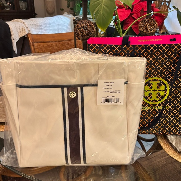 Tory Burch - Picture 7 of 10